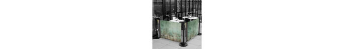 Cafe-barrier-outside-brick-800x800.jpg