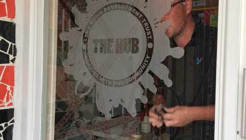 Installing Window Decas