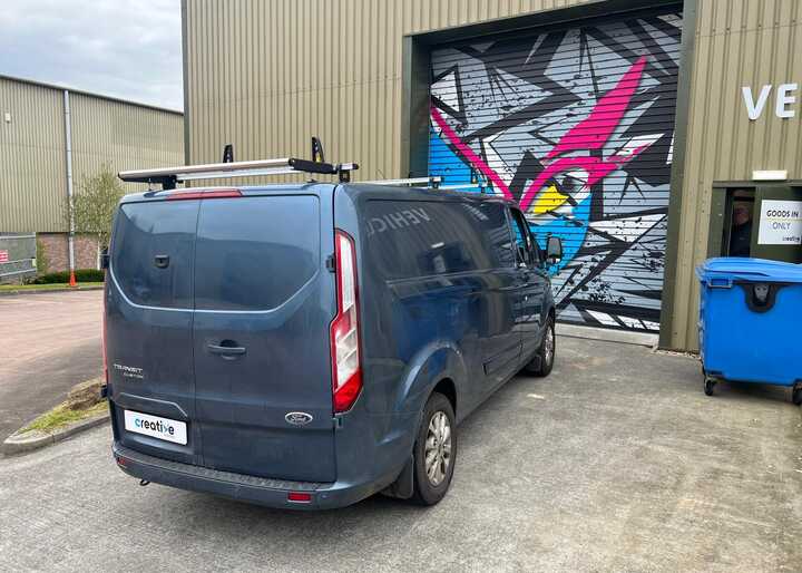 After - Before - Huck Net's plain Ford Transit Custom