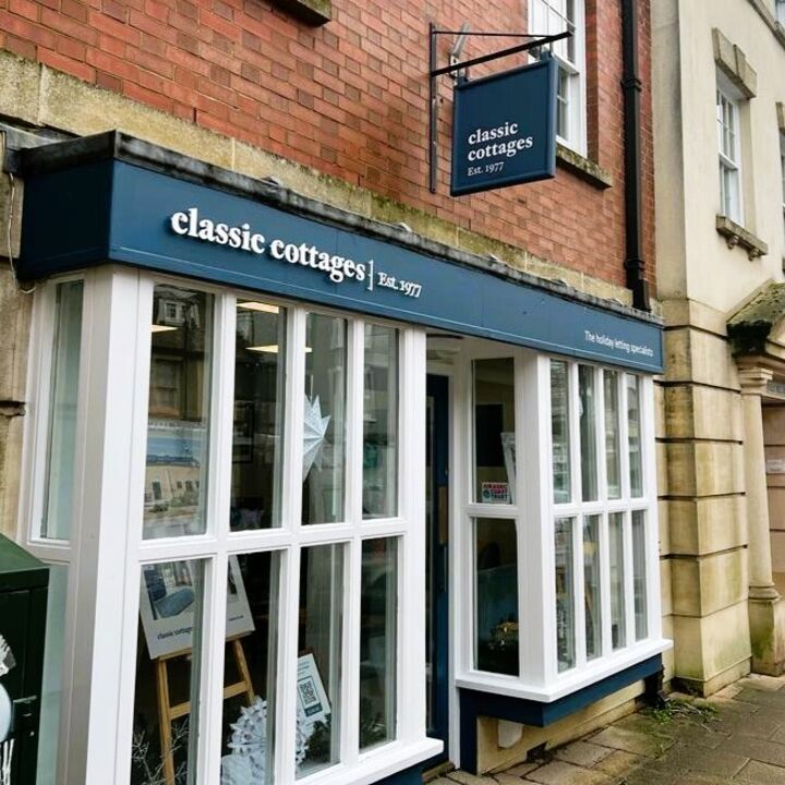 Shop Front Facia &amp; Lettering for Classic Cottages.jpg