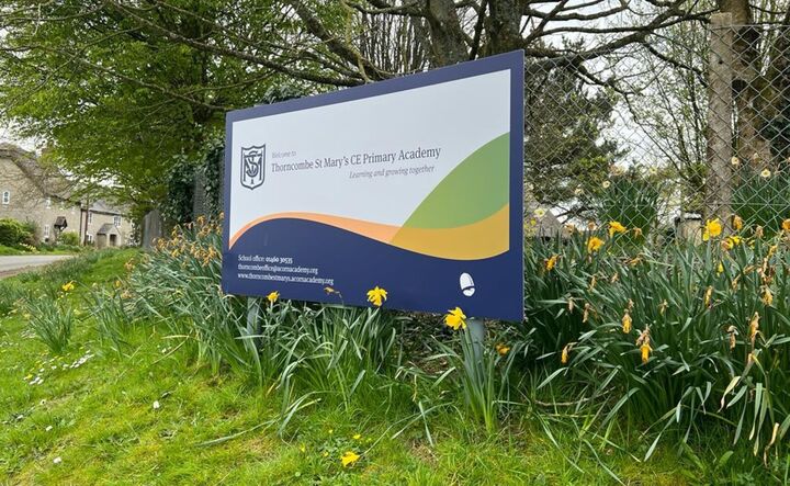 thorncombe-st-marys-ce-primary-academy-aluminium-printed-post-mounted-school-sign-2.jpg