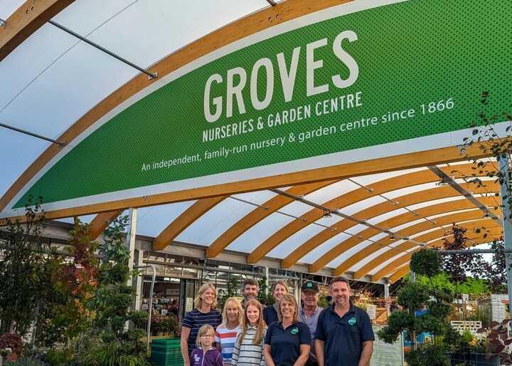 New Custom Curved Main Fascia Sign for Groves Nurseries